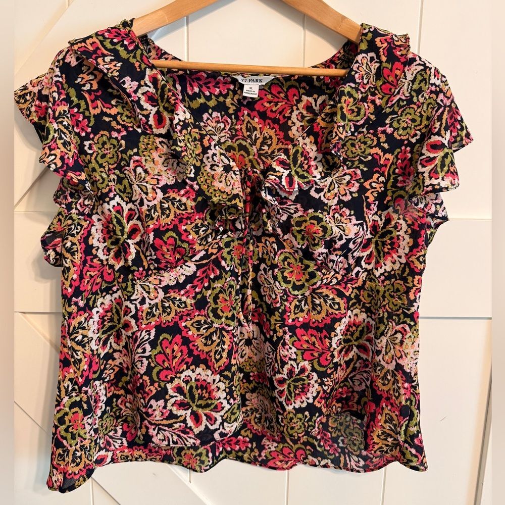 New 77 Park Vibrant Colors Floral Ruffle Sleeve Blouse Women’s XL